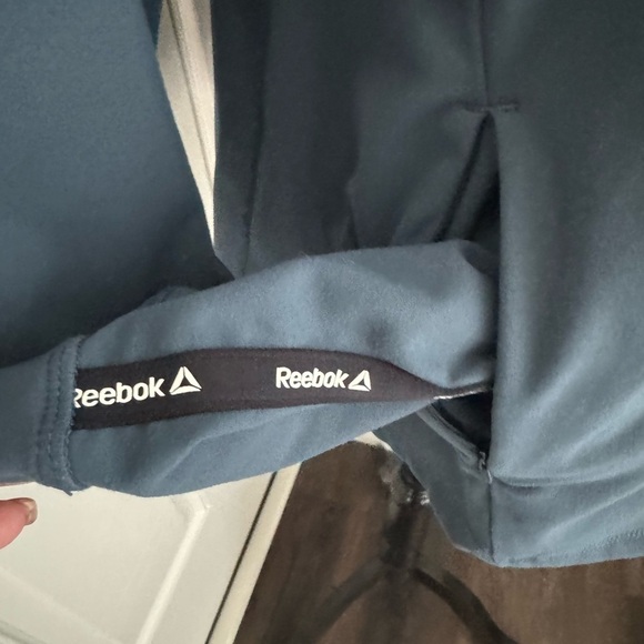 Reebok zip up running jacket. Sz XXL. Greenish grey in color - Picture 2 of 7